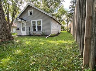 1837 Delaware St, Oshkosh, WI 54902