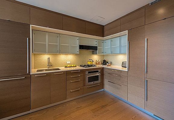4th image of 100 W 31st St APT 39L