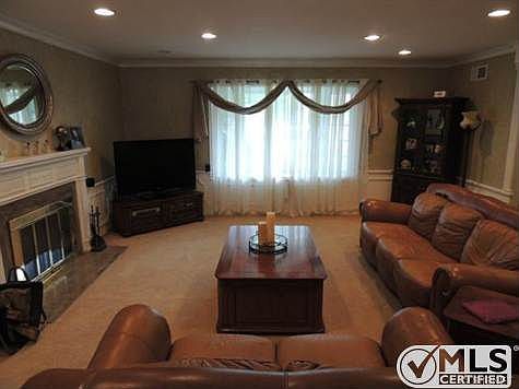 5th image of 5308 Ambridge Dr
