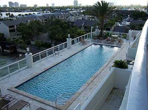 5th image of 1819 SE 17th St APT 1605