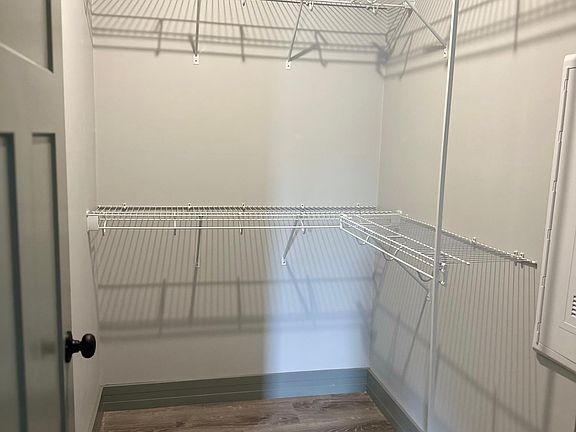 walking closet