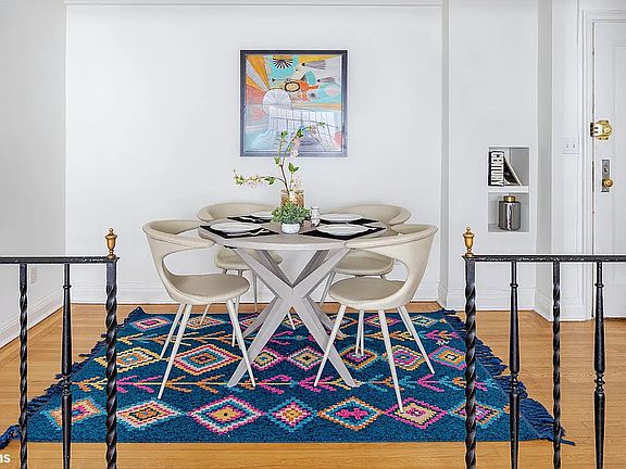3rd image of 35 W 90th St #6K