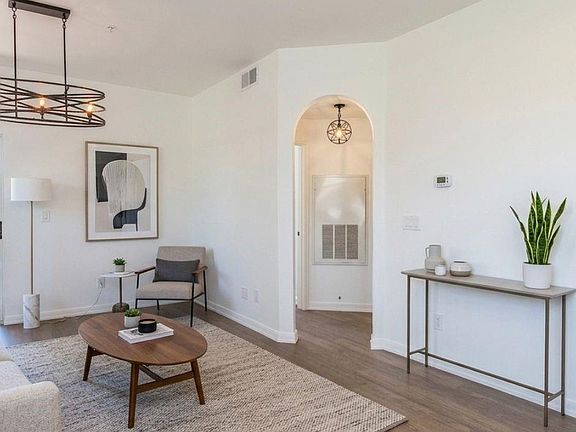 4th image of 12888 Ironstone Way #201