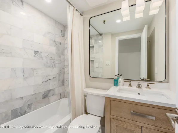 235 Sunrise Ave #2211, Palm Beach, FL 33480