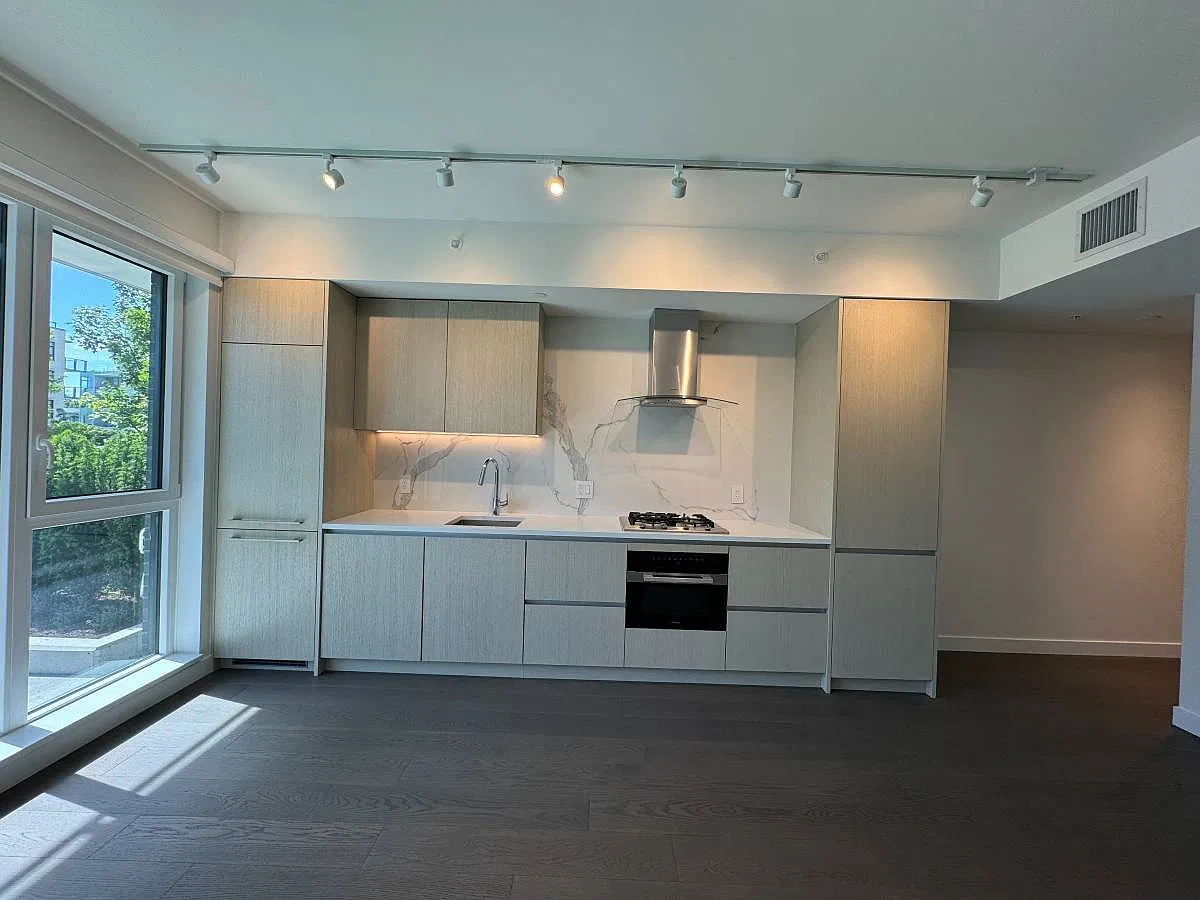 Studio, 485 sqft, $2,100 — Photo 2