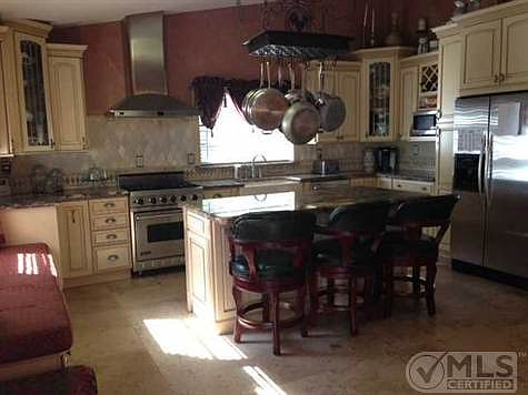 3rd image of 5990 NW 63rd Way
