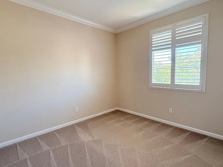 304 Karelian St — Photo 41
