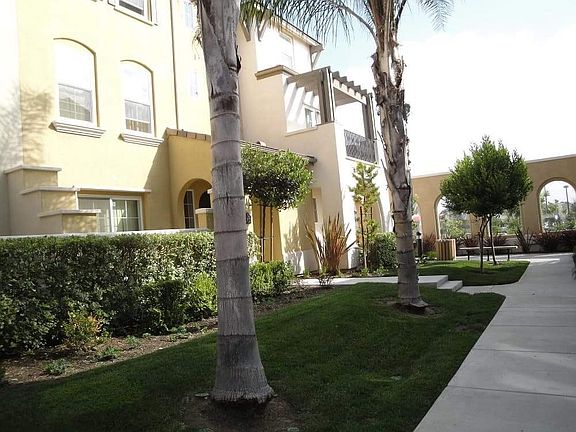 3rd image of 10553 Zenor Ln Unit 53