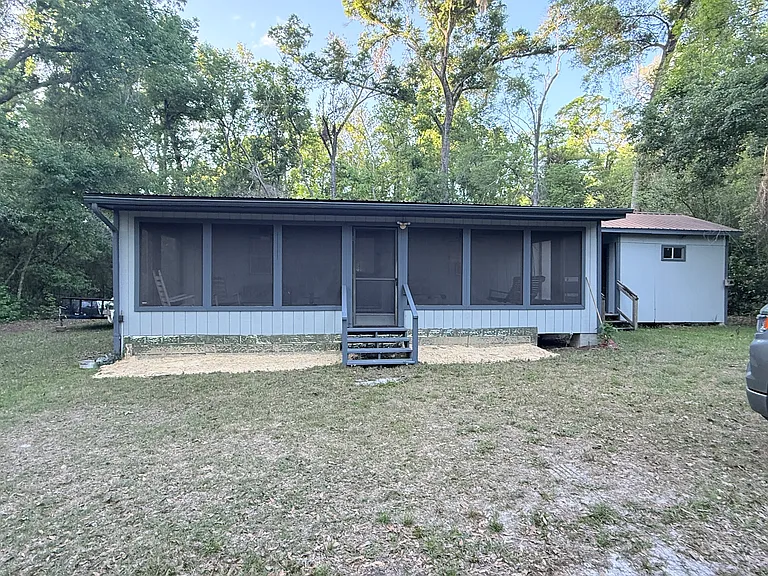 845 SW Santa Fe Dr — Photo 1