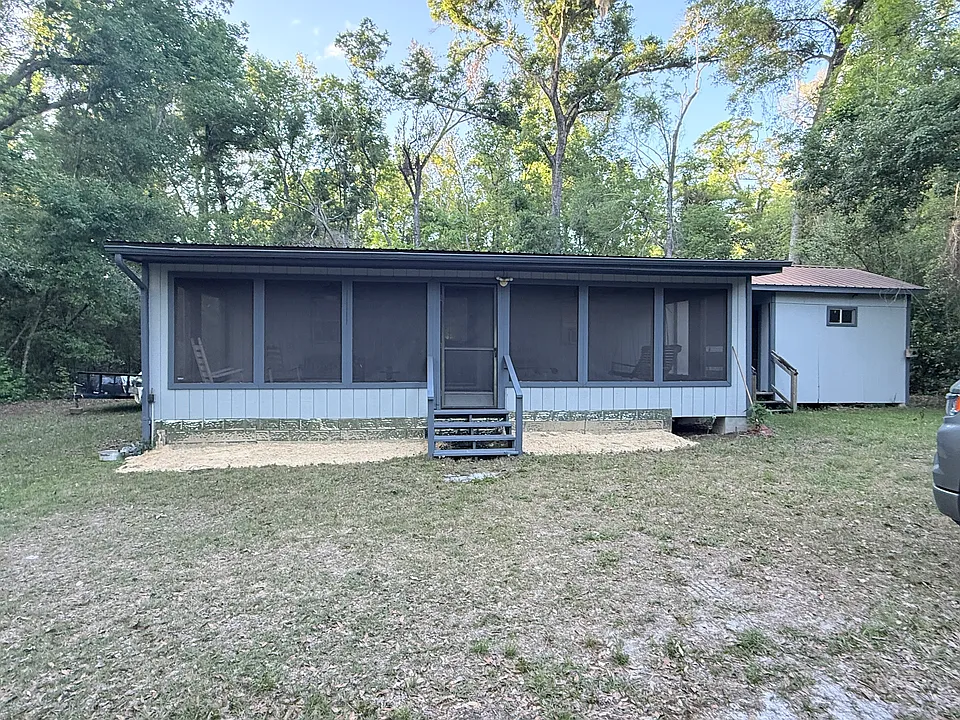 845 SW Santa Fe Dr