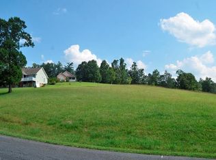 40 Ivy Meadows Dr, Weaverville, NC 28787