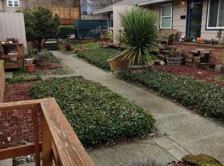 206 Florentia St #3, Seattle, WA 98109