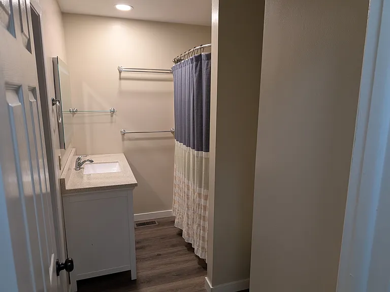 408 Hopkins Rd — Photo 8