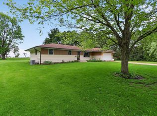 7724 Stephens Rd, Rockton, IL 61072