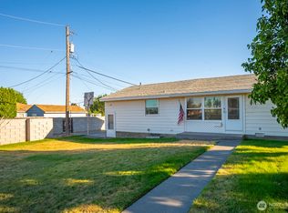 420 11th Ave SW, Ephrata, WA 98823