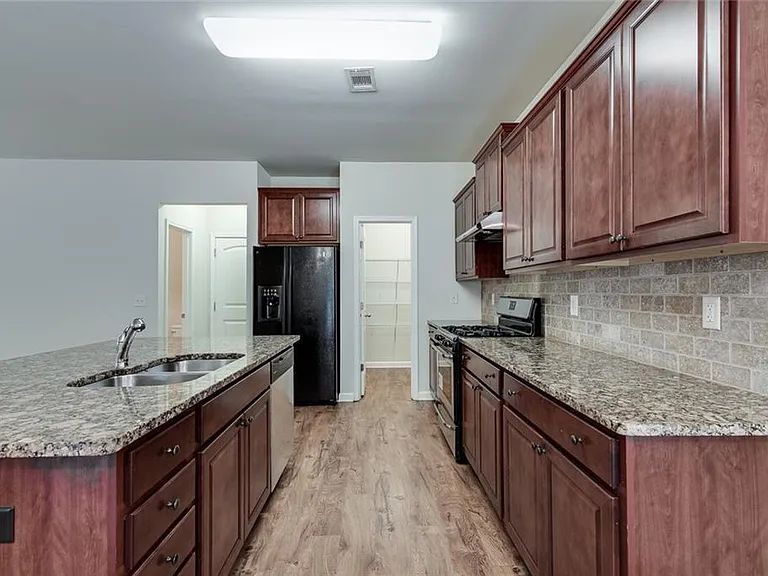 3180 Wildberry Run Ln — Photo 10