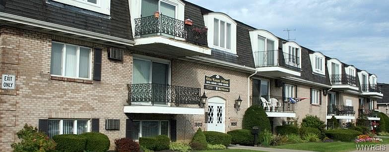 1st image of 1950 Sheridan Dr #195010E