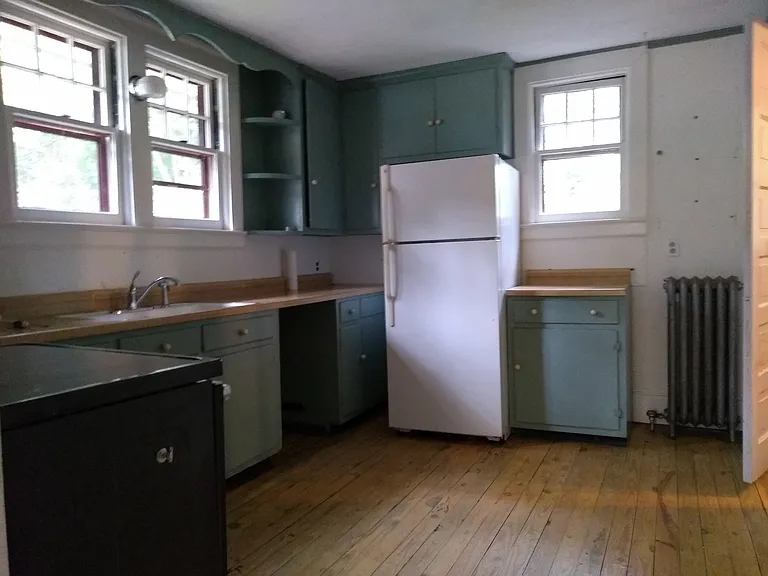 829 Wilkerson Ave — Photo 5