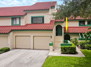 3 Lexington Ln E APT B, Palm Beach Gardens, FL 33418