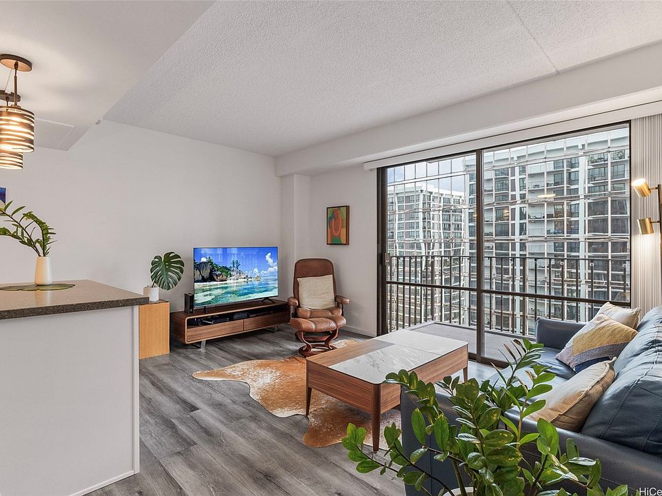 1st image of 225 Queen St APT 22G