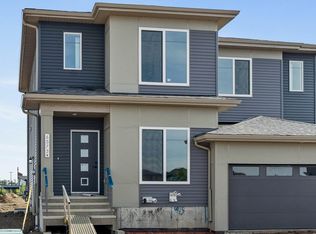 6373 King Wynd SW, Edmonton, AB T6W 4V8