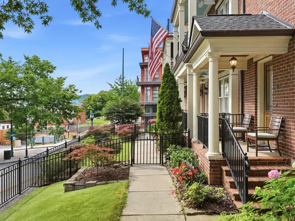 212 Cherry St, Chattanooga, TN 37403