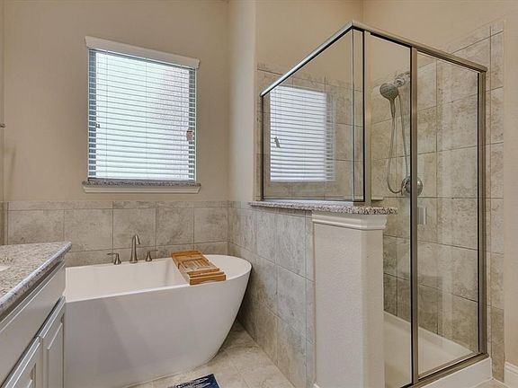 5th image of 700 Brookstone Ct