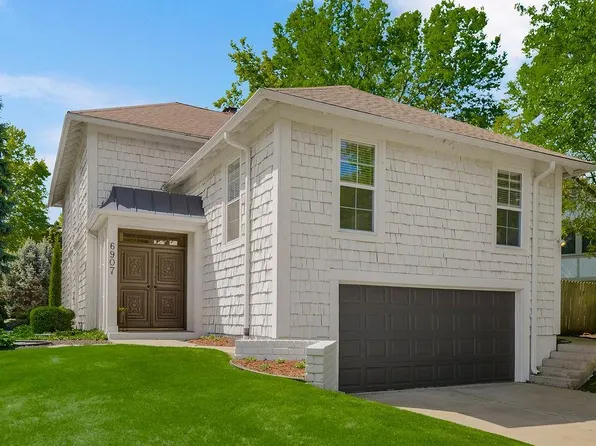6907 Edgevale Rd, Kansas City, MO 64113
