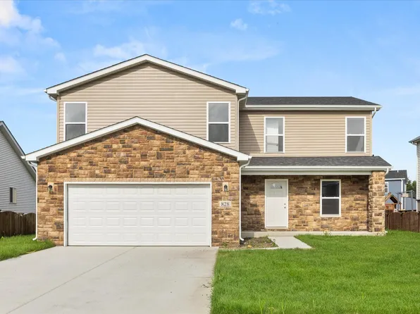 828 Blackhawk Dr, Braidwood, IL 60408