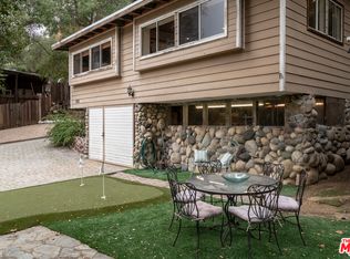 1385 Oakwood Dr, Topanga, CA 90290