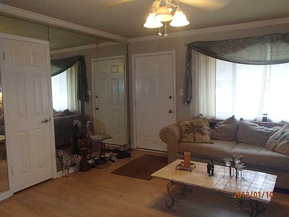 2nd image of 117 Destin Dr