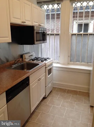 1209 Spruce St #3R Photo 1