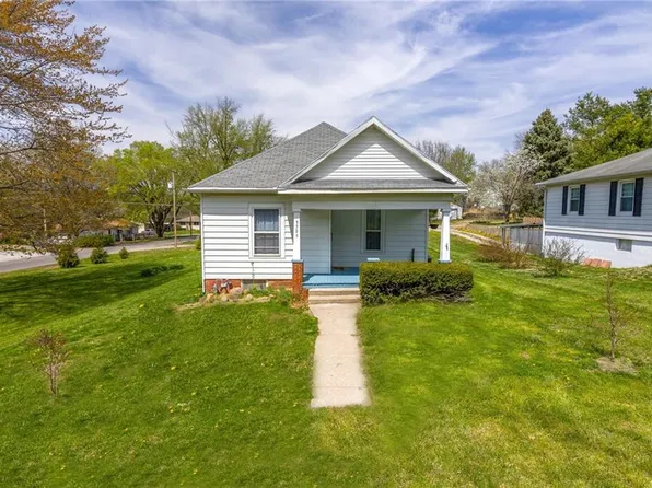 3503 Seneca St, Saint Joseph, MO 64507