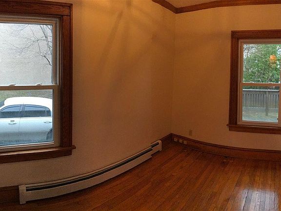 4th image of 1066 Western Ave #1