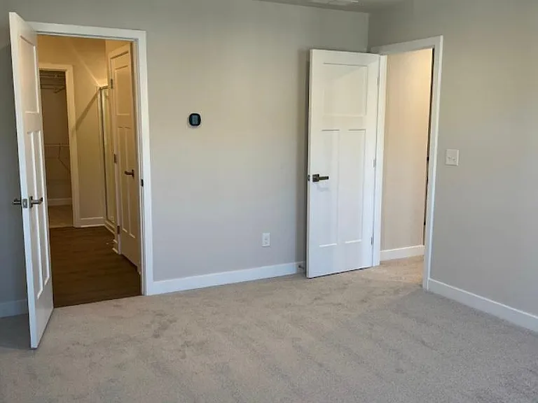 237 Salt Lake Ln — Photo 3