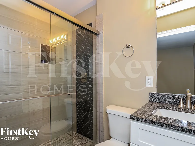 1855 Shamrock Dr — Photo 12