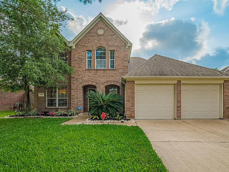 3911 Fall Branch Dr — Photo 1