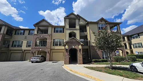 7800 Point Meadows Dr Photo 1