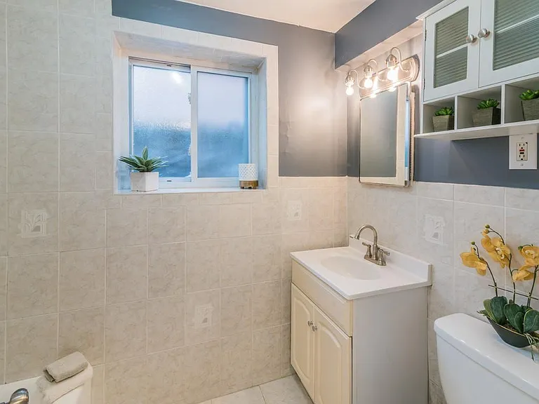 412 Langley Rd #2 — Photo 6
