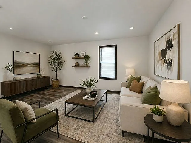 Building Photo - 365 Brutus Dr #342