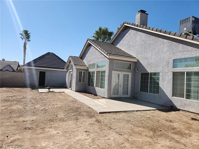 6556 Bradford Ln — Photo 37