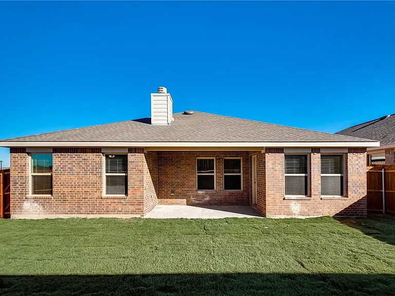1029 N Churchill Dr — Photo 10