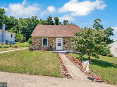 20 Holly St, Mount Holly Springs, PA, 17065