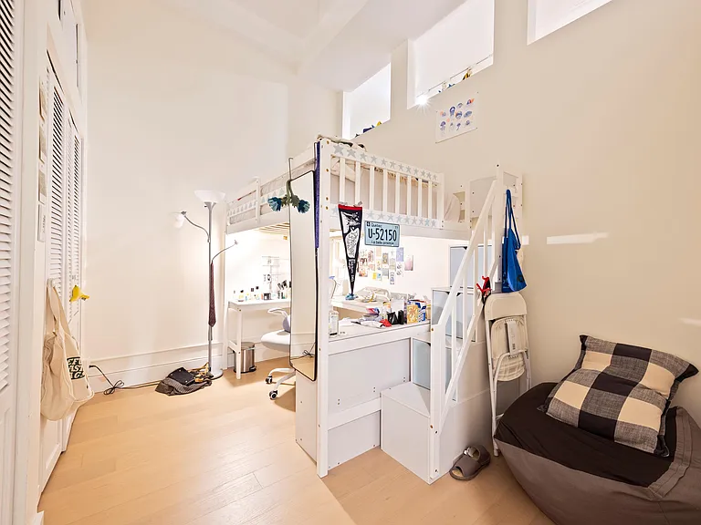 251 W 19th St #2C — Photo 15