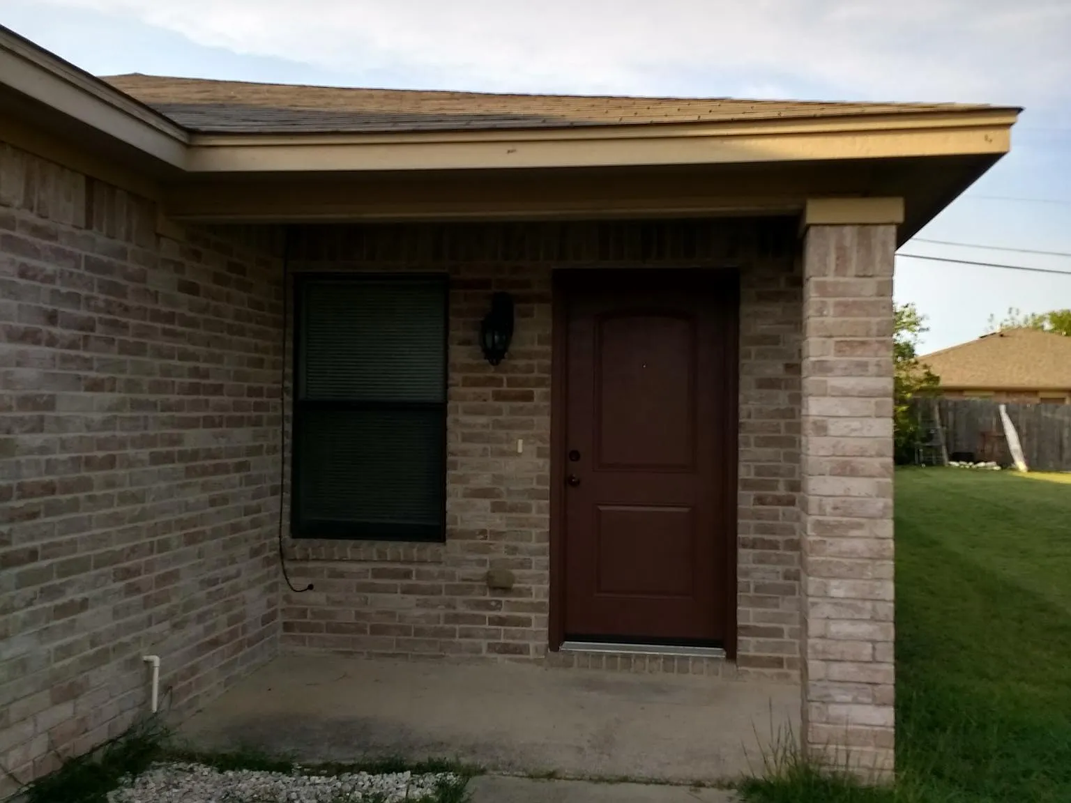 3 bed, 1100 sqft, $1,650 — Photo 3