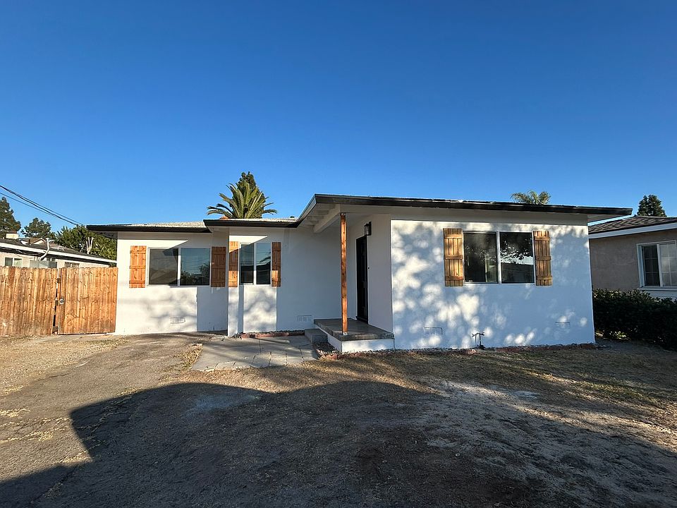 Home with attached private studio