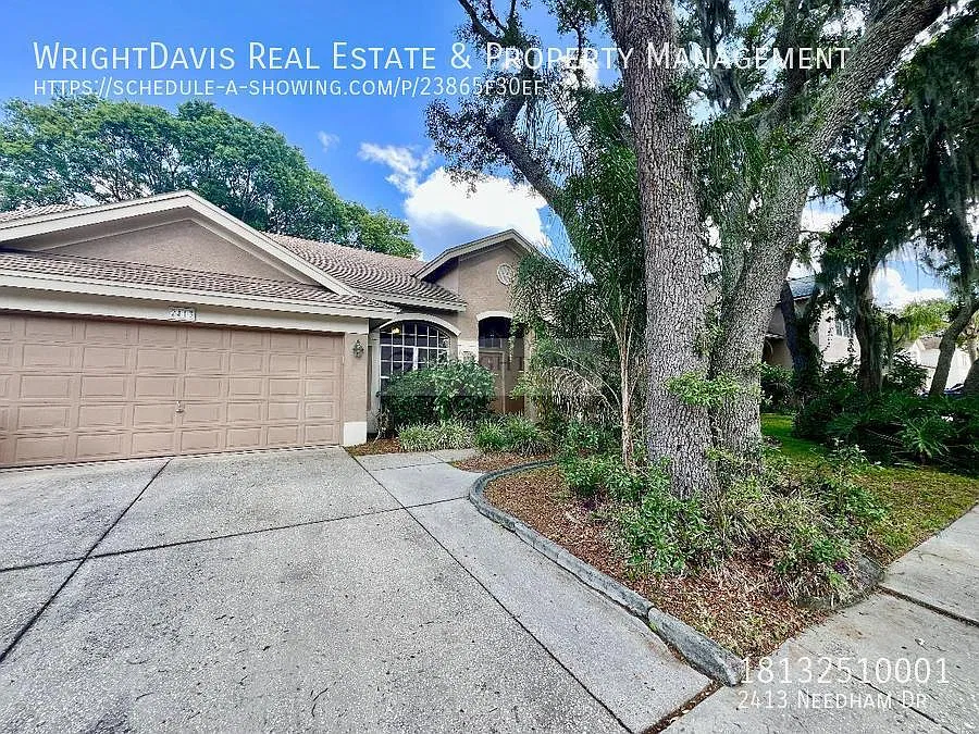 Valrico 4/2 with 2 Car Garage! — Photo 2