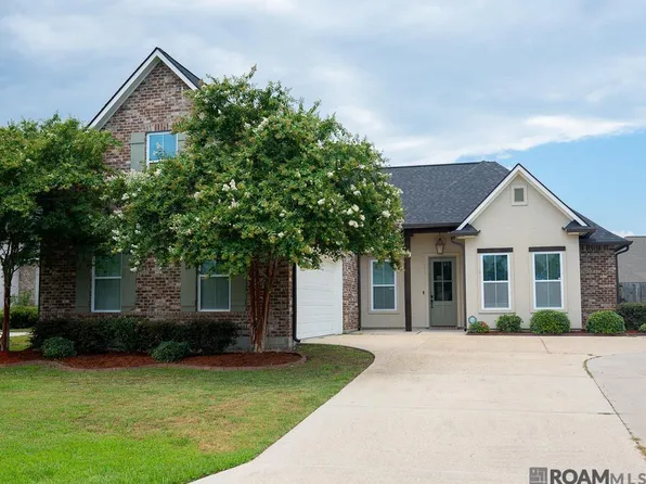 40430 Champagne Ave, Prairieville, LA 70769
