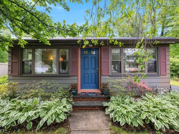 24 Forest Rd, Mount Olive Twp., NJ 07828