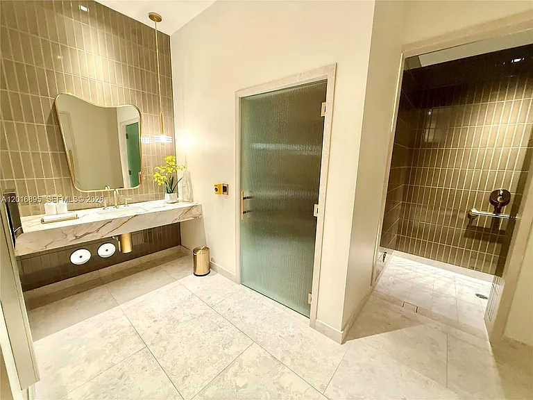 77 SE 5th St #1213 — Photo 20